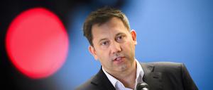 Lars Klingbeil (SPD), Bundesminister der Finanzen, will am Dienstag den Haushalt 2025, die Eckwerte für 2026 und das Errichtungsgesetz für das Sondervermögen vorlegen.