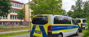 Nach Angaben der Polizei soll zuvor eine Schülerin (14) das Gas in der Pause im Haupttreppenflur versprüht haben.