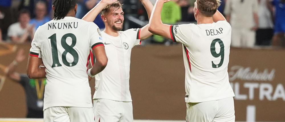 Der FC Chelsea zog nach einem problemlosen Erfolg gegen Espérance Tunis ins Achtelfinale der Club-WM ein.