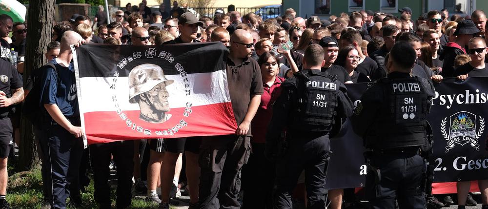 Mehrere CDS-Veranstaltungen waren zuletzt begleitet von Aktionen rechter Gruppen, wie hier in Bautzen. (Archivfoto) 