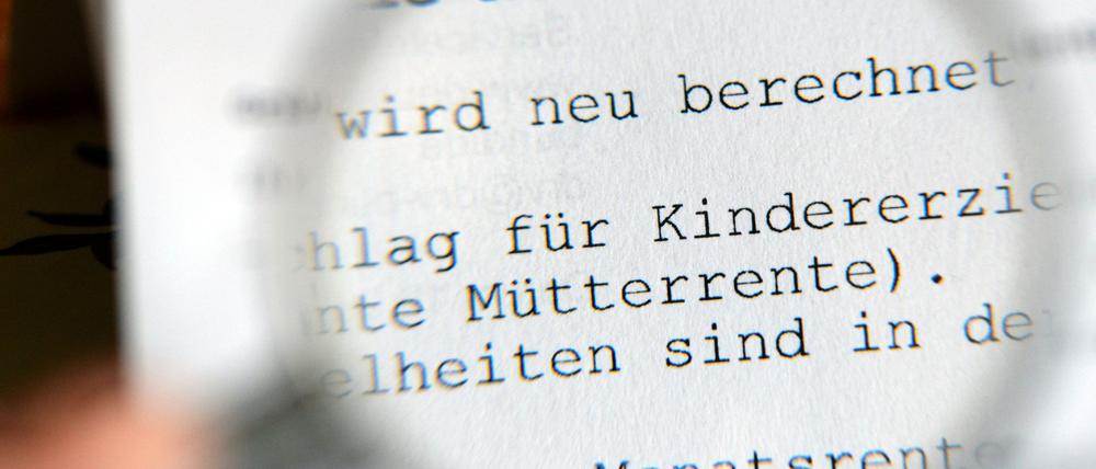 Bis die ausgeweitete Müterrente ausgezahlt wird, dauert es noch.