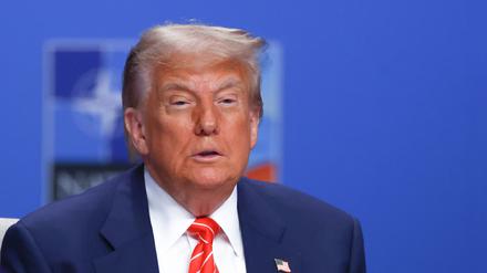 US-Präsident Donald Trump ist bei der Plenarsitzung während des 76. Nato-Gipfels zu sehen.