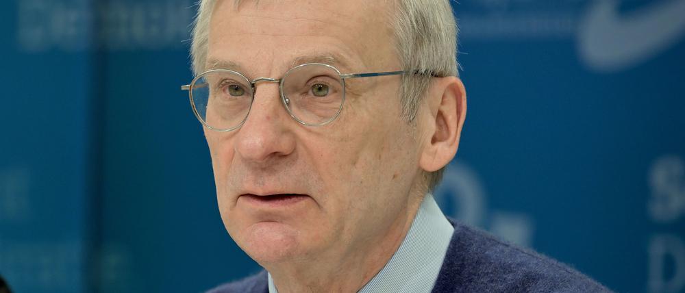 Archiv: Hans-Christoph Berndt (AfD), Fraktionsvorsitzender in Brandenburg, nimmt vor wenigen Tagen bei einer Pressekonferenz anlässlich der Aufhebung des Verbots des Compact-Magazins Stellung.