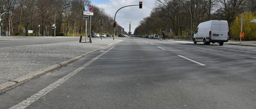 Berlin autofrei? Nein, eine Straßenszene aus Corona-Zeiten vom 31. März 2020.