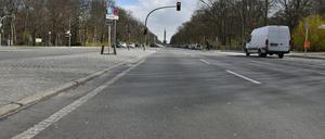 Berlin autofrei? Nein, eine Straßenszene aus Corona-Zeiten vom 31. März 2020. 