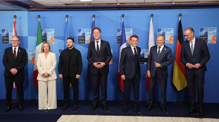Diverse Staatschefs beim Nato-Gipfel.