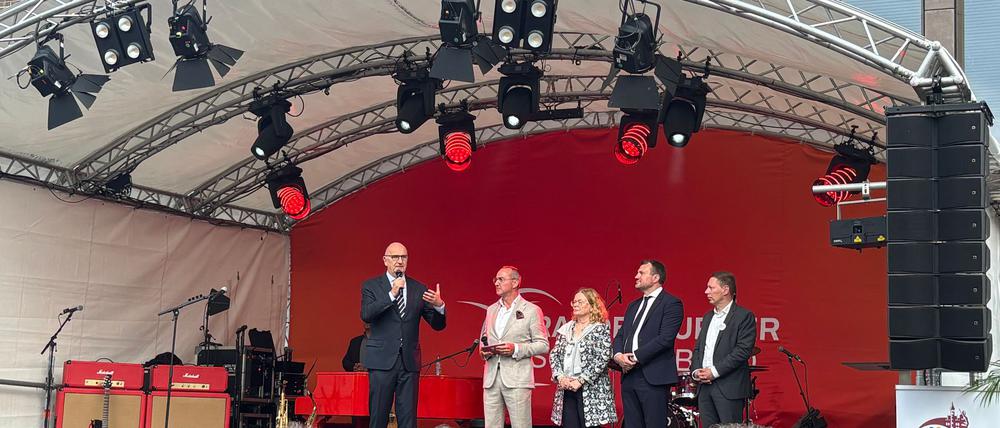 Brandenburgs Ministerpräsident Dietmar Woidke (SPD) dringt auf eine Senkung der Strompreise für die ganze Wirtschaft. 