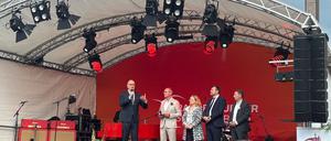 Brandenburgs Ministerpräsident Dietmar Woidke (SPD) dringt auf eine Senkung der Strompreise für die ganze Wirtschaft. 
