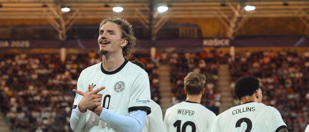 Nick Woltemade jubelt auch im Halbfinale als Torschütze.