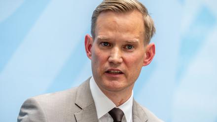 Der Bundesdrogenbeauftragte Hendrick Streeck fordert mehr Anstrengungen im Kampf gegen den illegalen Drogenhandel. (Archivbild)