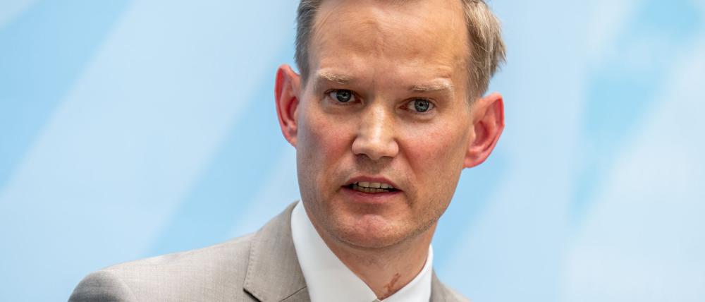 Der Bundesdrogenbeauftragte Hendrick Streeck fordert mehr Anstrengungen im Kampf gegen den illegalen Drogenhandel. (Archivbild)