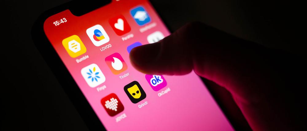 Dating-Apps gibt es viele - doch ob sie auch wirklich ihren Zweck erfüllen, wird oft angezweifelt. (Archivbild)