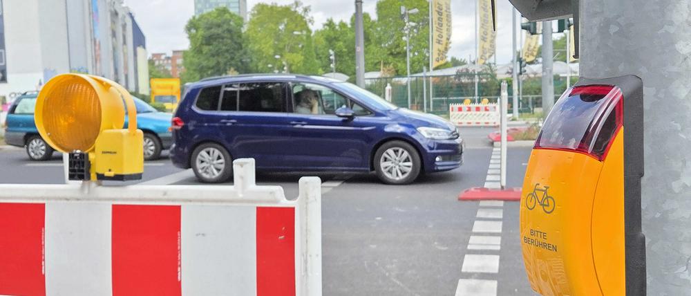Am Treptower Park sollen Fußgänger bis zu 2 Minuten an roten Ampeln warten müssen, wenn die Verlängerung der Stadtautobahn in Betrieb ist.
