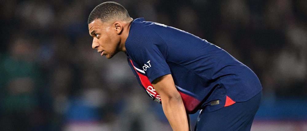 Kylian Mbappé wirft seinem alten Club Paris Saint-German Mobbing vor.