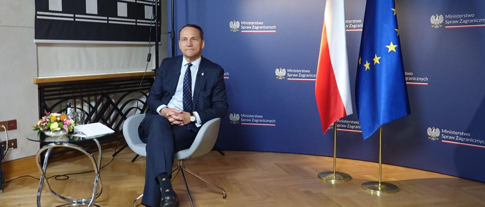 Der polnische Außenminister Sikorski ist besorgt wegen russischer Raketen in Kaliningrad.