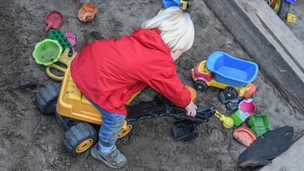 Immer wieder kommt es vor, dass sich Kinder beim Spielen im Sand an Drogenbesteck verletzen. 