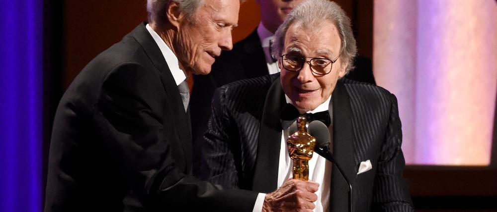 Auch einen Ehrenoscar durfte Schifrin (r.) zu seinen zahlreichen Auszeichnungen zählen.