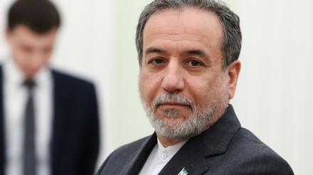 Der Iran prüft laut Außenminister Araghtschi, ob erneute Gespräche mit den USA im nationale Interesse sind.