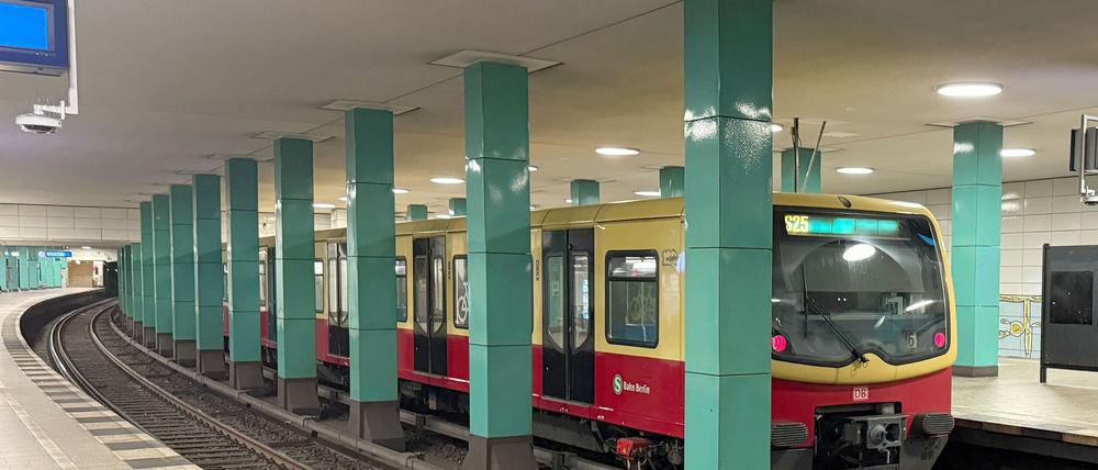 Besonders im Norden und Westen fahren S-Bahn-Linien nach Unwettern teils nur verkürzt.
