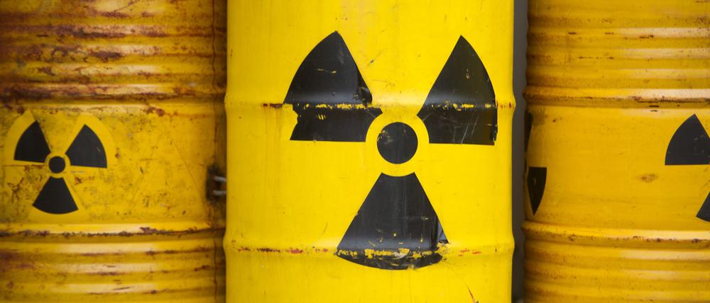Im Nordostatlantik haben Forscher bereits über 1.000 Fässer mit Atommüll entdeckt und präzise verortet.