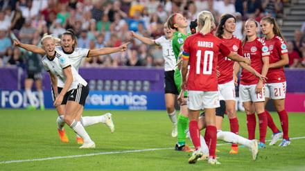Bei der EM 2022 gewann Deutschland zum Auftakt 4:0 gegen Dänemark.