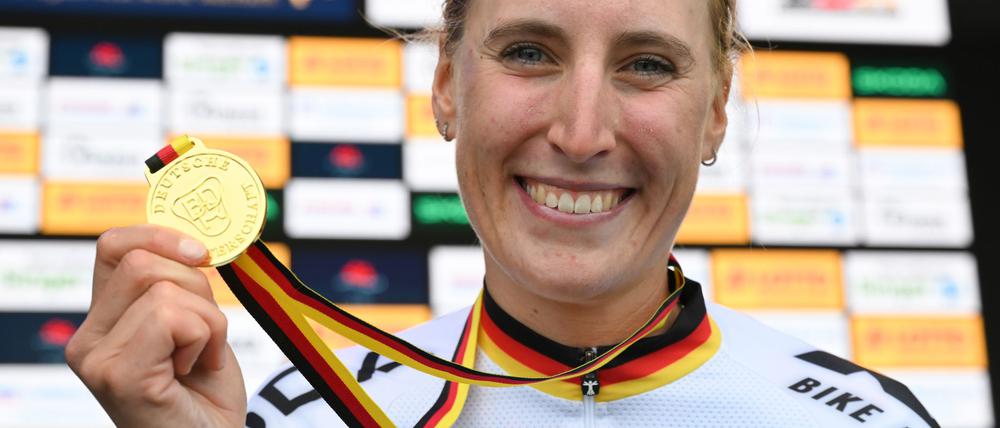 Franziska Koch hat erneut den Meistertitel beim Straßenrennen gewonnen (Archiv). 