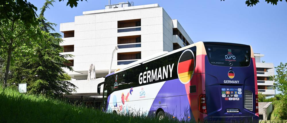Die deutschen Fußballerinnen beziehen am Montag ihr EM-Quartier in der Schweiz.