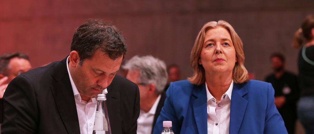 Bundesminister der Finanzen Lars Klingbeil SPD und Bundesministerin für Arbeit und Soziales Bärbel Bas SPD