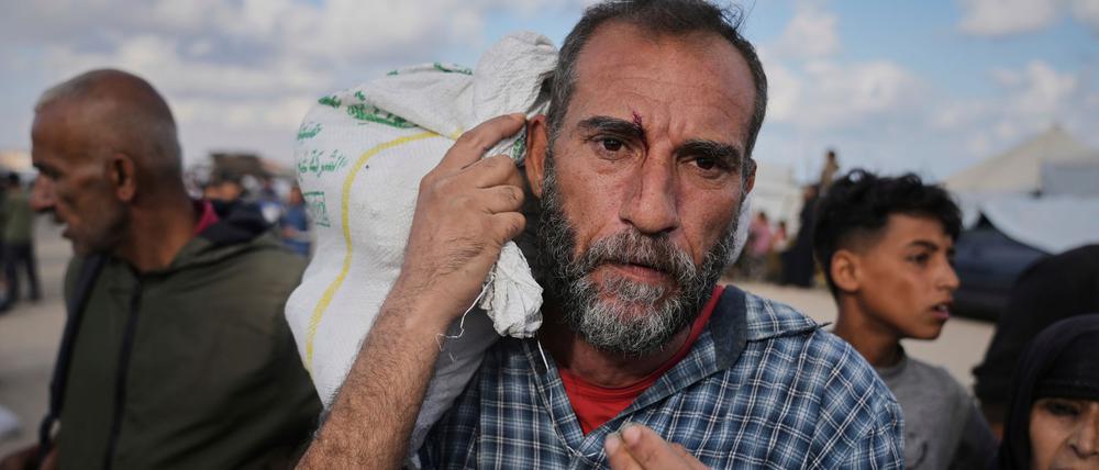 Die Gaza Humanitarian Foundation verteilt Lebensmittel an die Palästinenser im Gazastreifen. Sie ist umstritten - vor allem wegen der vielen getöteten und verletzten Zivilisten im Umfeld der Lebensmittelverteilung. (Archivfoto)