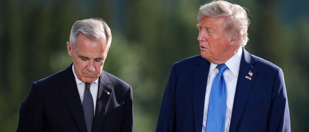 US-Präsident Donald Trump und Kanadas Premier Mark Carney beim G7-Gipfel in Kananaskis Mitte Juni. Die Kanadier verzichten auf die Digitalsteuer.