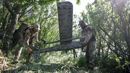 Eine Aufklärungsdrohne der ukrainischen Armee in Saporischschja.