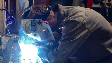 Dylan W. ist angehender Konstruktionsmechaniker.