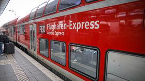 Bahnhof Berlin Ostkreuz, Flughafen-Express FEX.