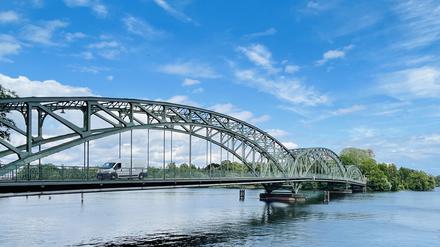 Eiswerderbrücke Brücke nach Eiswerder in Berlin Spandau Hakenfelde
