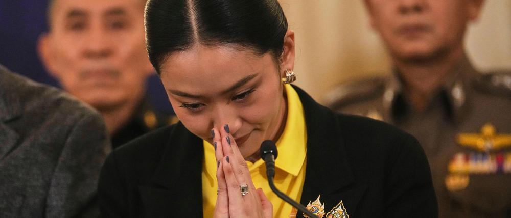 Nach umstrittenen Aussagen in einem geleakten Telefonmitschnitt war Thailands Regierungschefin unter Druck geraten. (Archivbild)