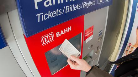Die Bahn will offenbar ihre Ticketpreise erhöhen.