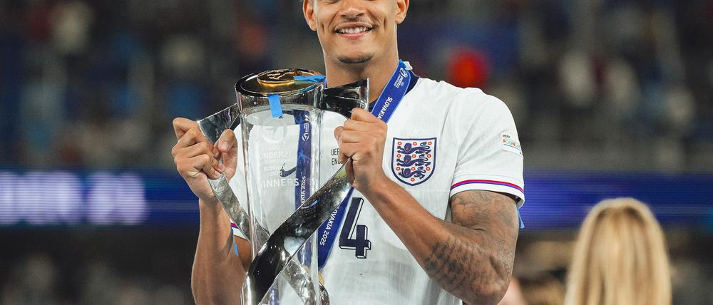 In Zukunft für Leverkusen am Ball: Jarell Quansah.