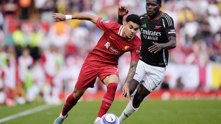 Keine Chance für die Bayern: Luis Díaz (l) soll beim FC Liverpool bleiben.