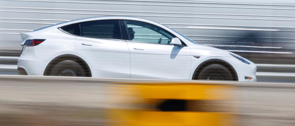 Ein Tesla Model Y im kalifornischen San Juan Capistrano (Symbolbild vom 1. Juli).