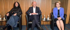 Bettina Jarasch (links) und Franziska Giffey können Kai Wegner bisher nicht gefährlich werden. 
