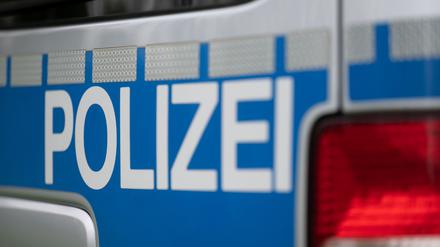 Die Polizei stellte Am Schlaatz ein in Berlin gestohlenes Fahrzeug sicher.