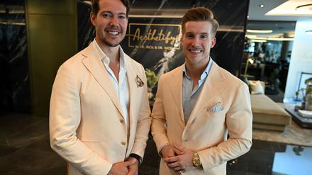 Die Verbraucherzentrale klagt gegen das Unternehmen Aesthetify von „Dr. Rick und Dr. Nick“.