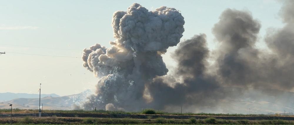 Große Rauchwolken sind nach den Explosionen in Kalifornien zu sehen.