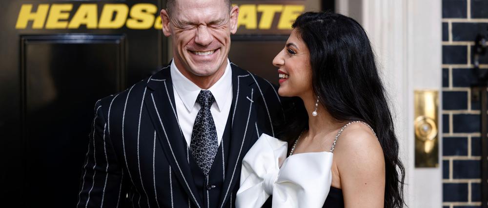 In dem Film „Heads Of State“ spielt John Cena (hier mit seiner Frau Shay Shariatzadeh bei der Filmpremiere) den US-Präsidenten Will Derringer, der wider Willen zum Actionhelden wird.