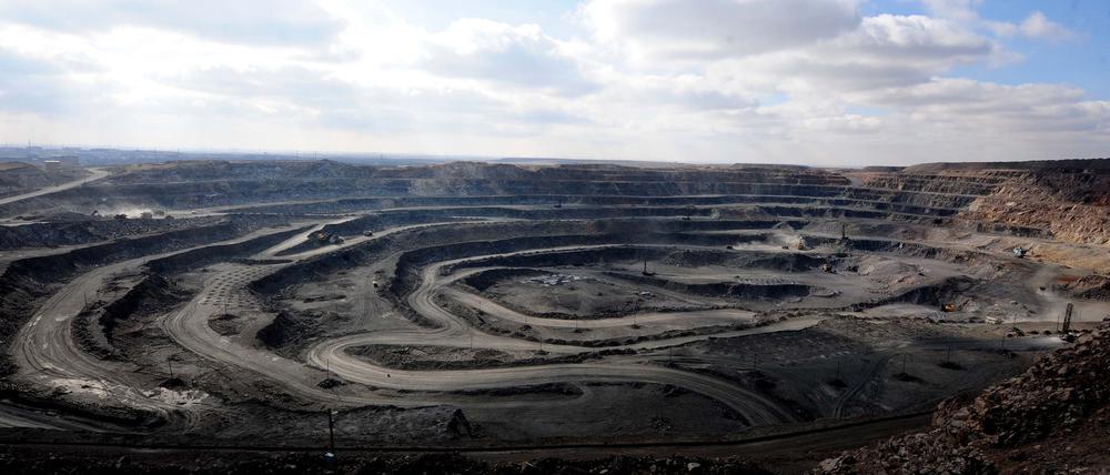 Wichtige Metalle, die etwa hier in der Bayan-Obo-Mine für seltene Erden in der Inneren Mongolei abgebaut werden, braucht auch die deutsche Industrie - etwa für Sensoren oder Elektromotoren. (Archivbild)