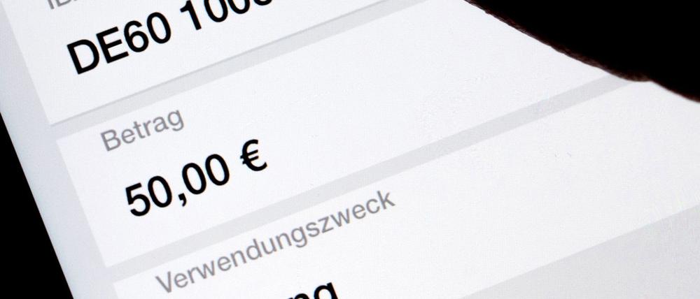 Verpflichtende Überprüfungen des Zahlungsempfängers sollen Überweisungen sicherer machen. (Symbolbild)