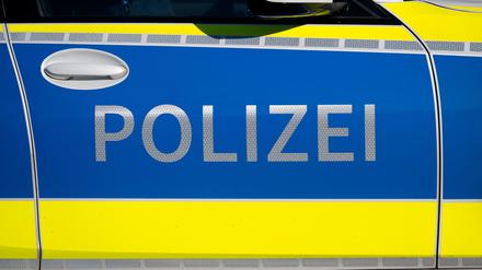 Die Polizei ermittelt, wer hinter dem Angriff steckt, und sucht nach Zeugen. (Symbolbild)