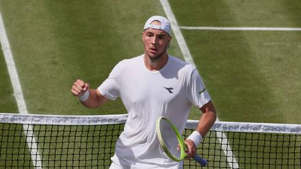 Nach seinem Sieg in der zweiten Runde muss Jan-Lennard Struff gegen Carlos Alcaraz ran.