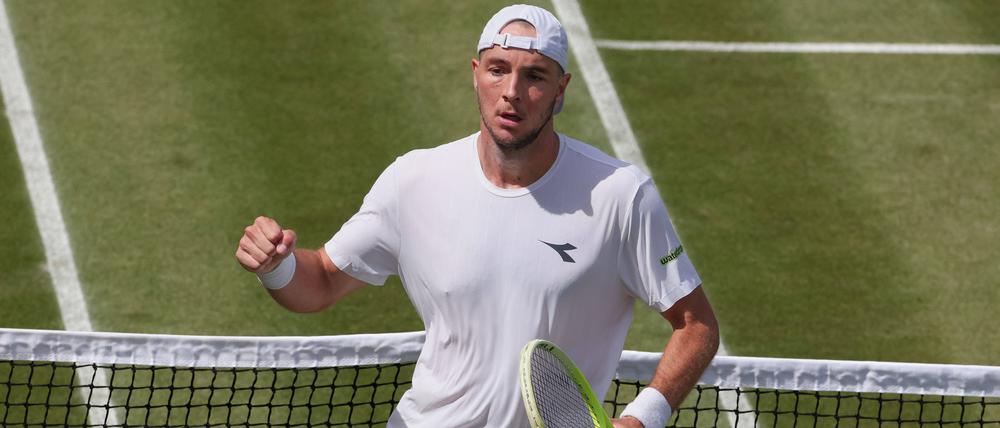Nach seinem Sieg in der zweiten Runde muss Jan-Lennard Struff gegen Carlos Alcaraz ran.
