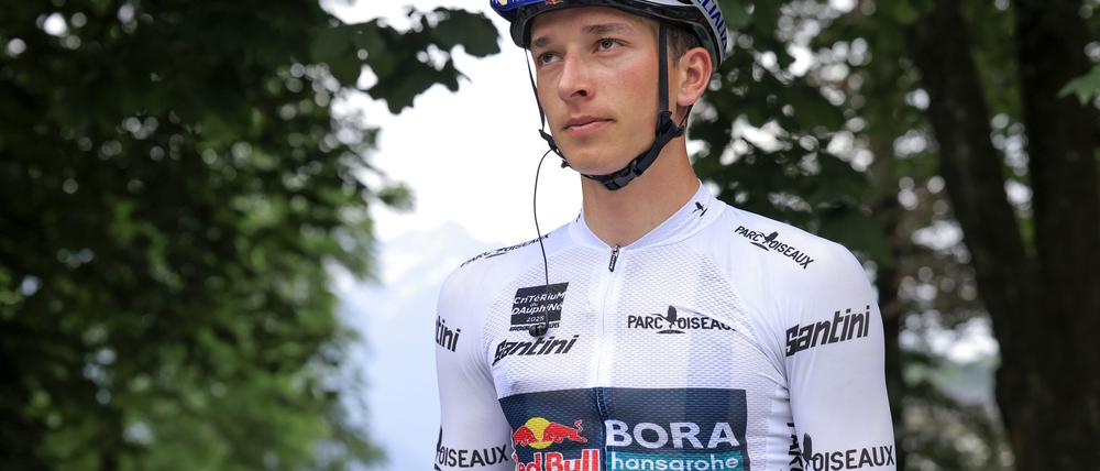 Bei seiner Tour-Premiere im Fokus: der deutsche Radprofi Florian Lipowitz.